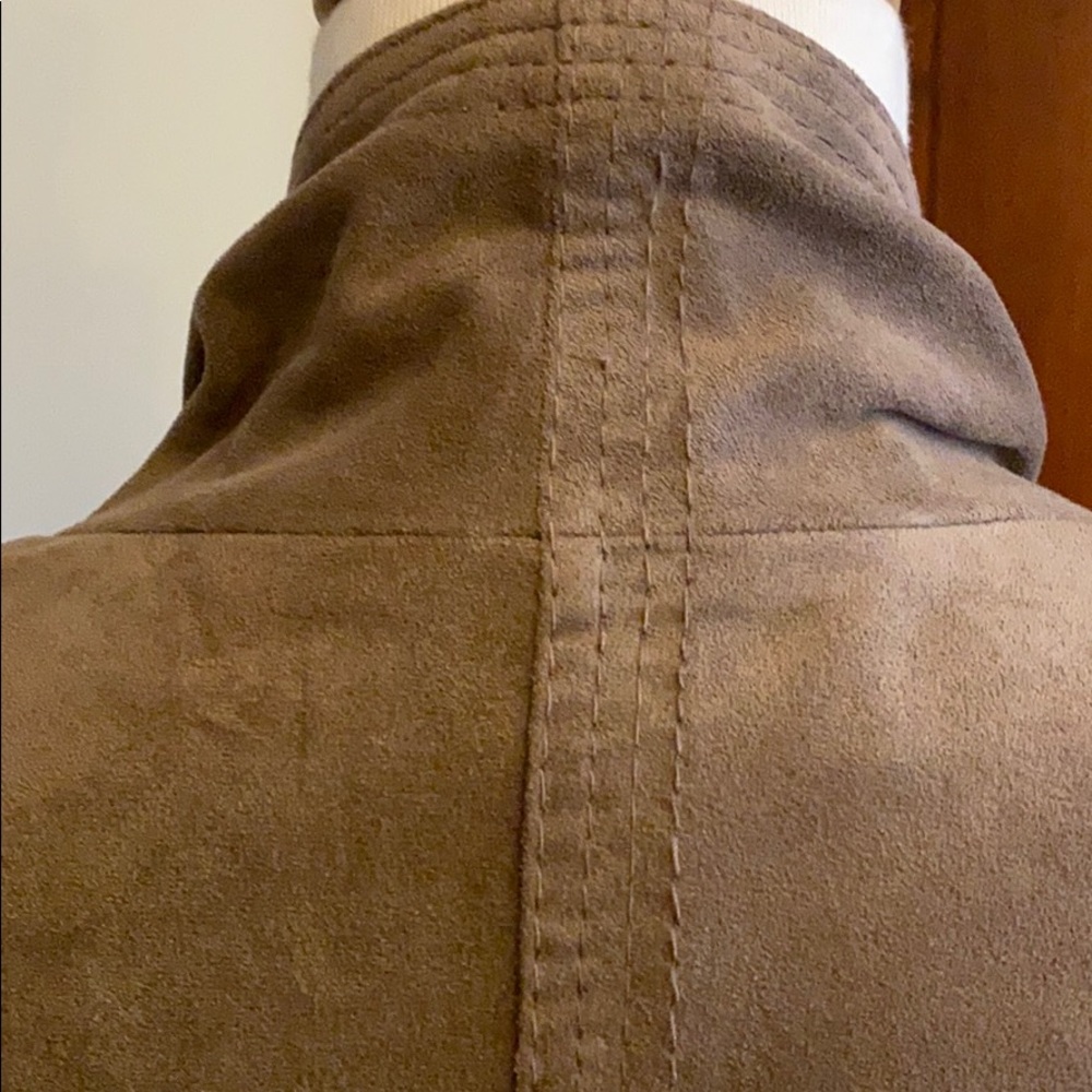 Jacket - Picture 3 of 4